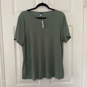 NWT Old navy sage green t